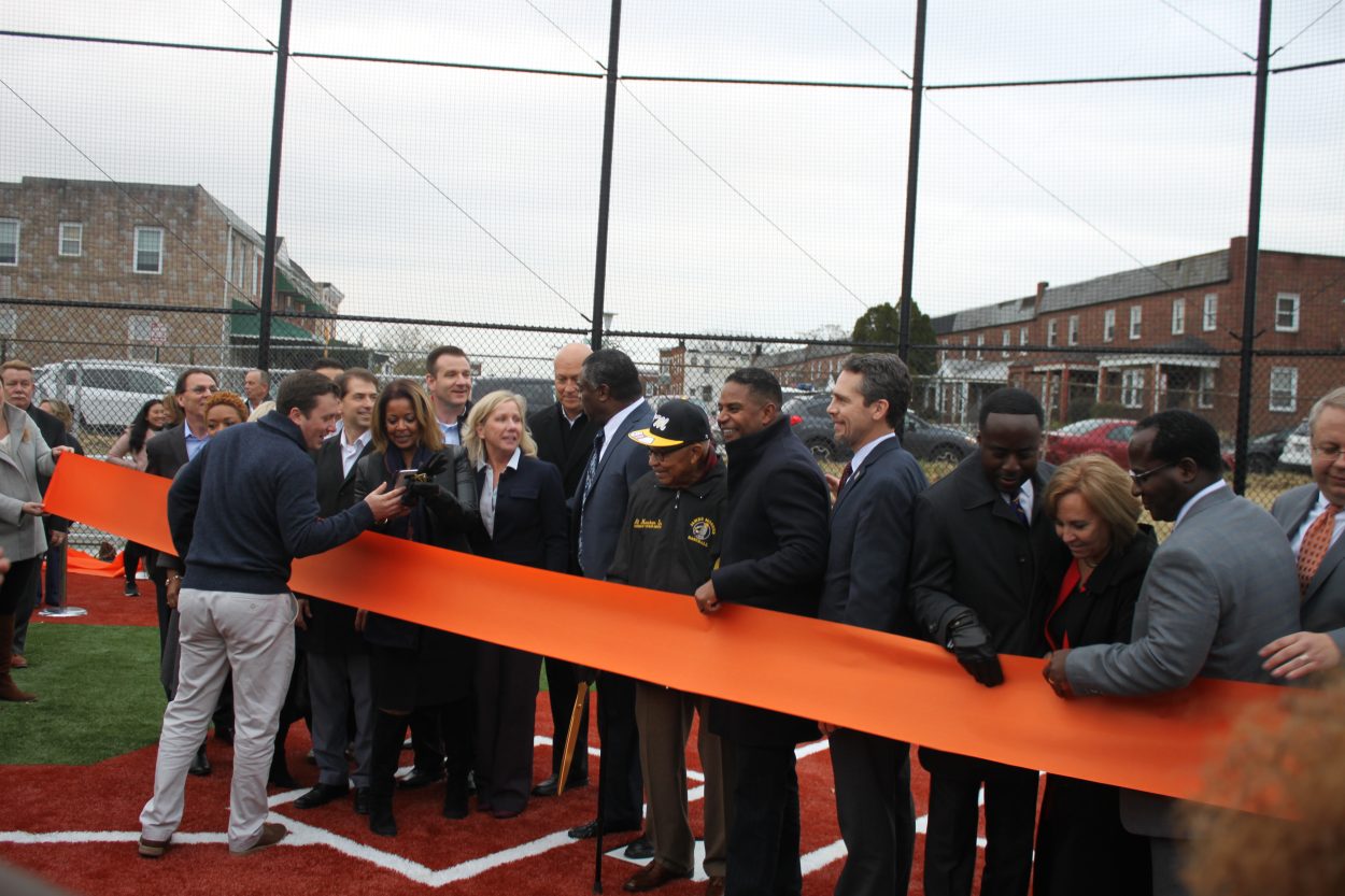 Eddie Murray Field ribbon cutting