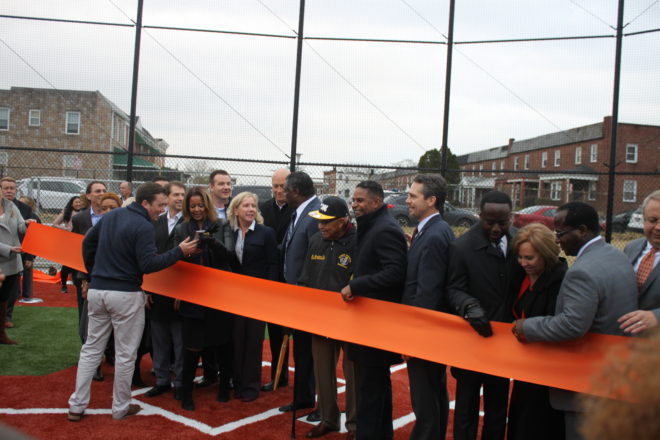 Eddie Murray Field ribbon cutting