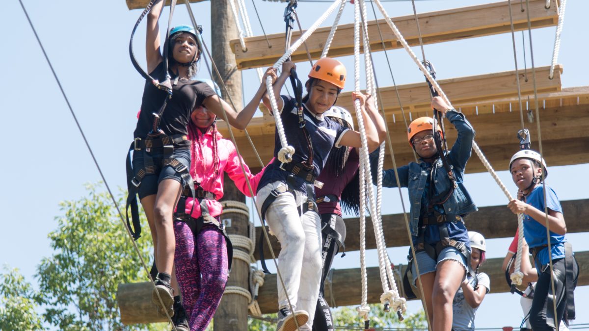 kids on outward bound ropes course