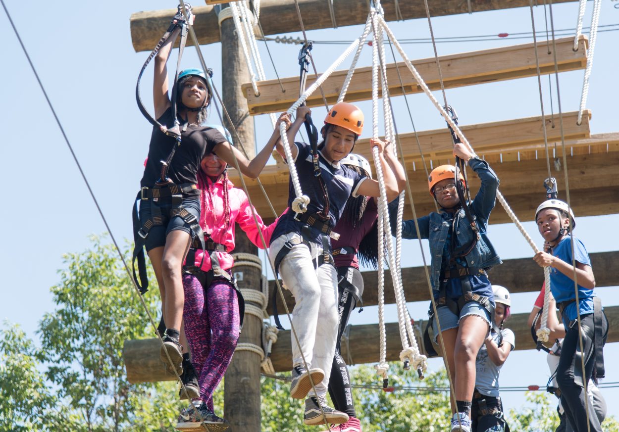 kids on outward bound ropes course